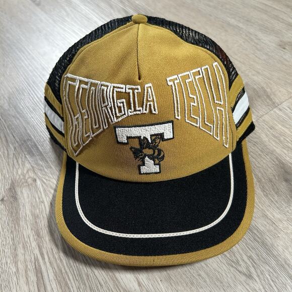 Vintage Georgia Tech Yellow Jackets Hat Snapback Trucker 3 Stripe Gold Black USA - Picture 1 of 9